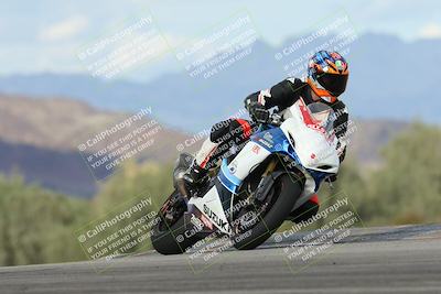 media/Nov-16-2025-Race Pace (Sun) [[8c5fa54630]]/Non Verified Riders (1st 20 Minutes)/7-Turn 9 Entry (210pm)/